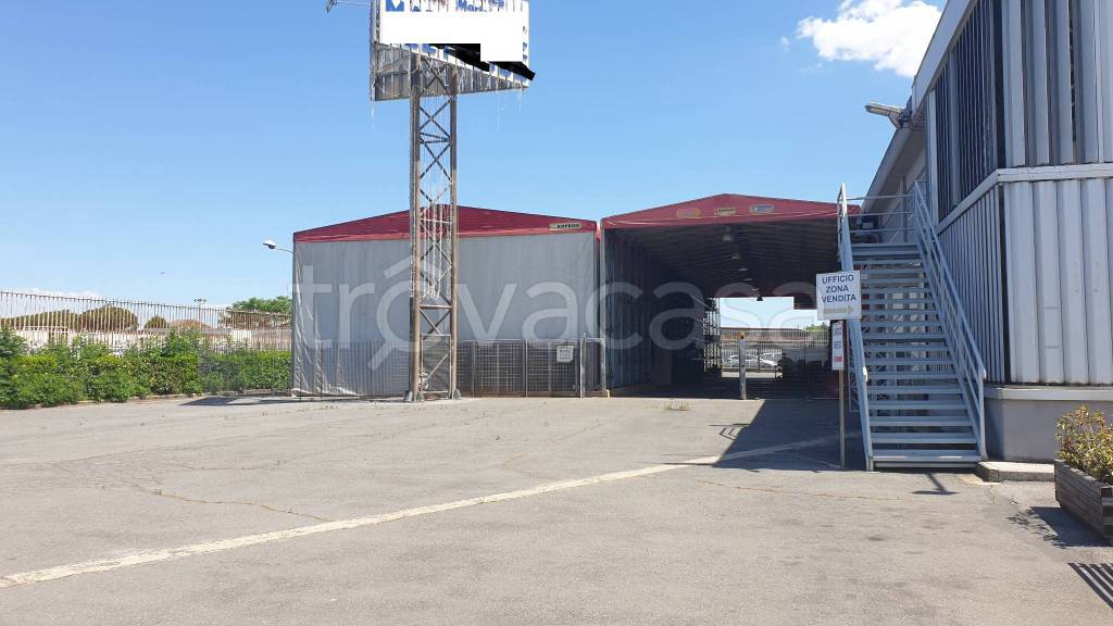 negozio in affitto a Ciampino