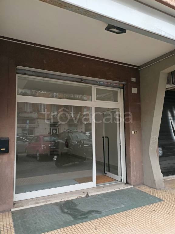negozio in affitto a Ciampino
