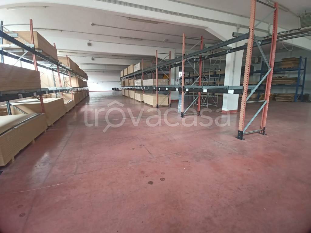 locale commerciale in affitto a Ciampino