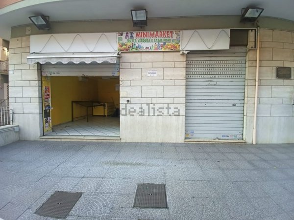 locale commerciale in affitto a Ciampino