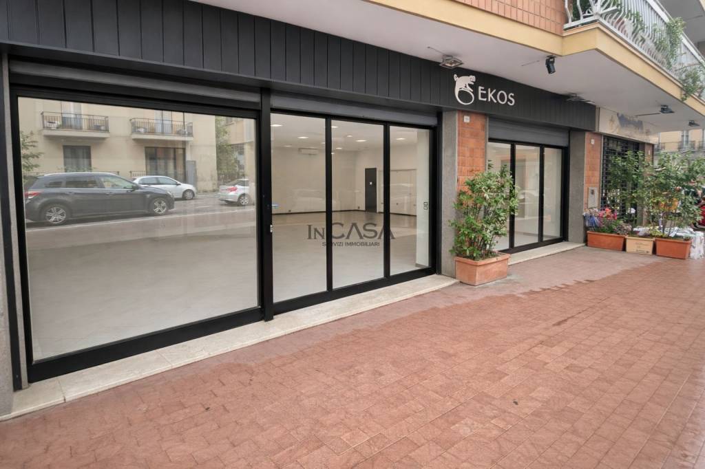 negozio in affitto a Ciampino