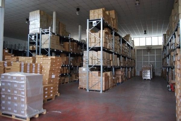 locale di sgombero in affitto a Ciampino