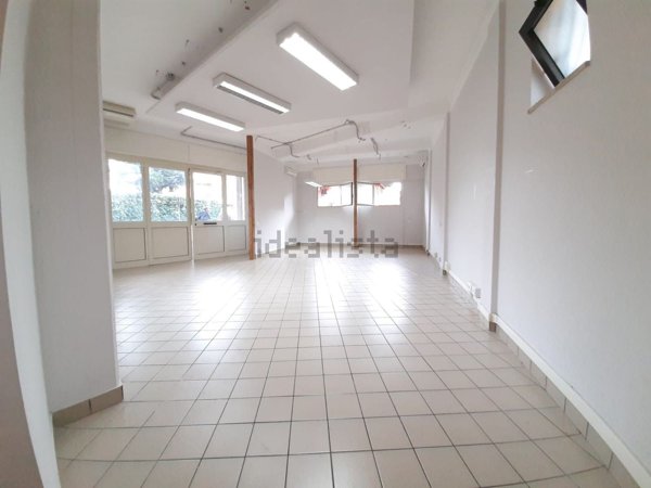 locale commerciale in affitto a Ciampino