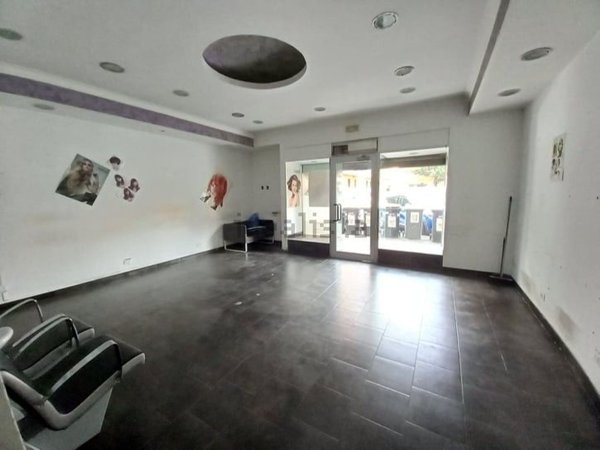 negozio in affitto a Ciampino