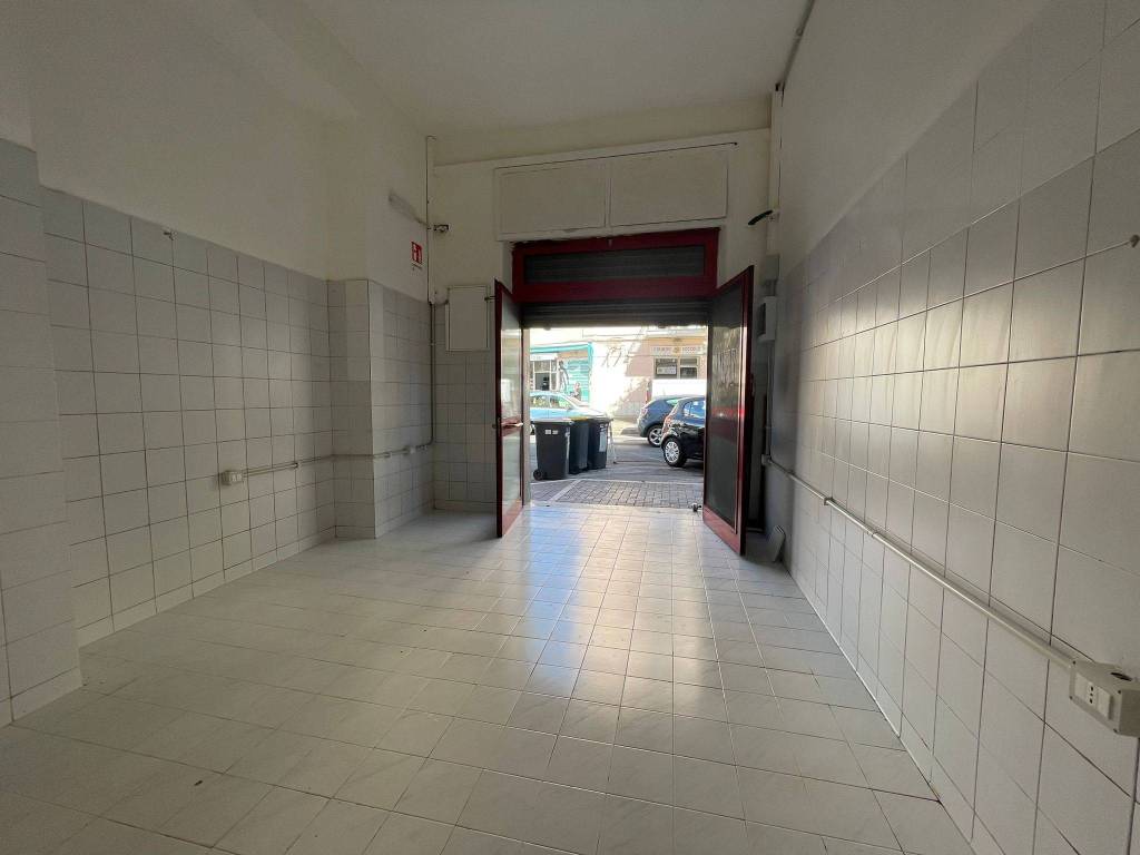 negozio in affitto a Ciampino