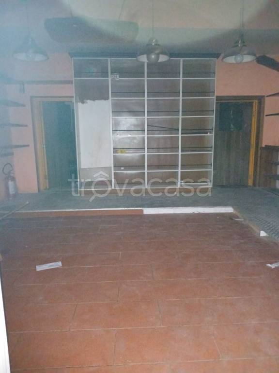 negozio in affitto a Ciampino
