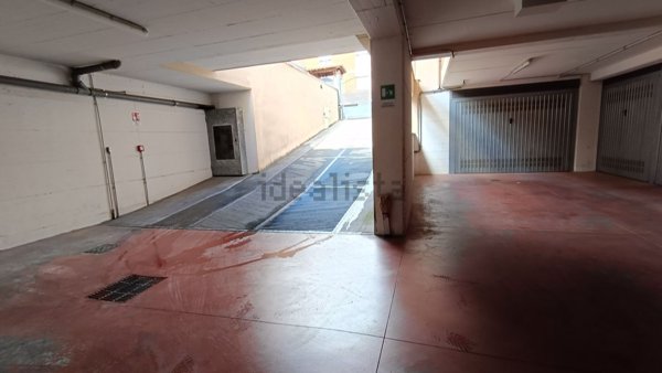 locale di sgombero in affitto a Ciampino