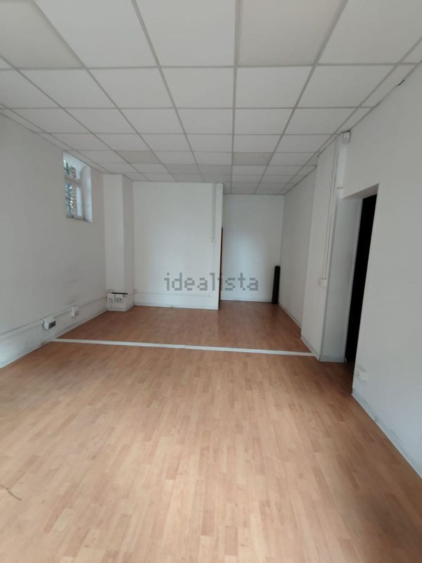 locale commerciale in affitto a Ciampino