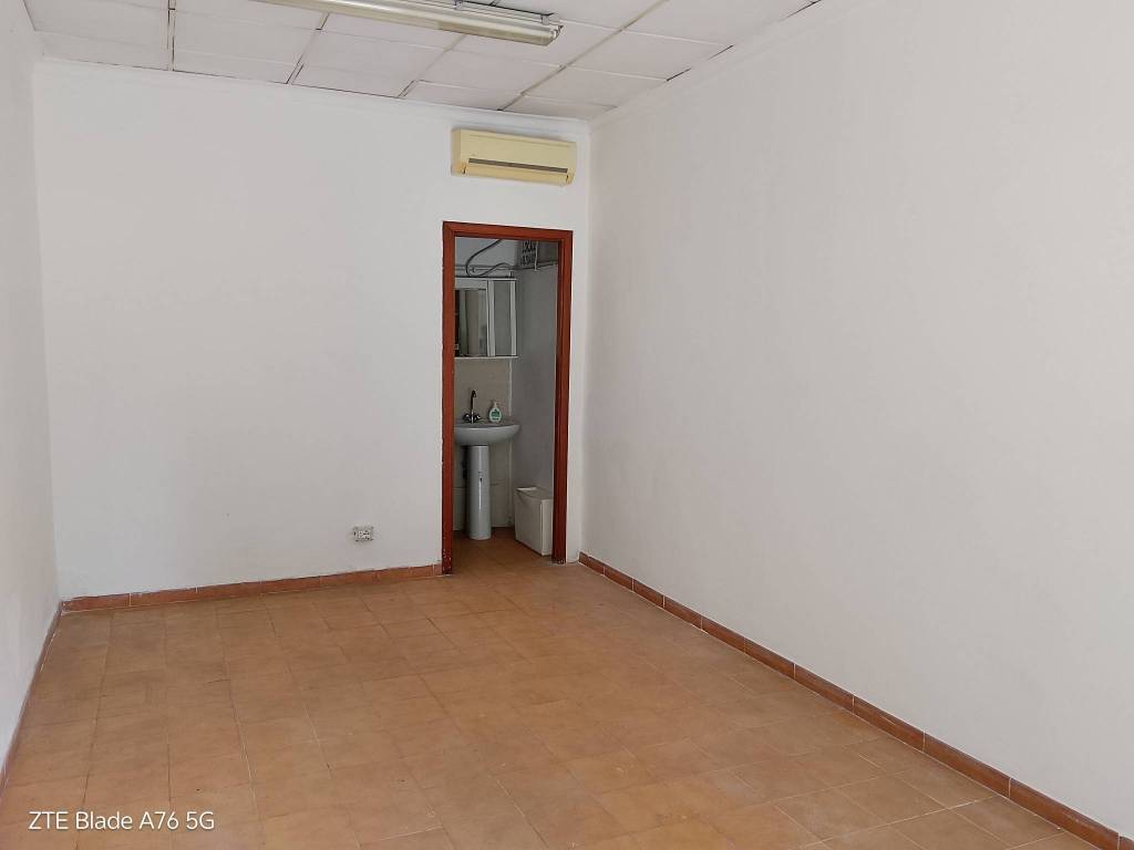 negozio in affitto a Ciampino