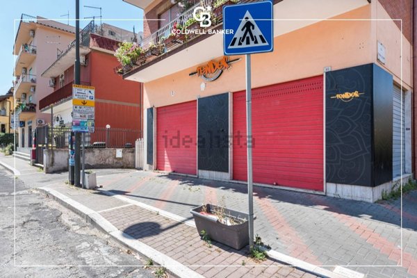 locale commerciale in affitto a Ciampino in zona Acqua Sotterra