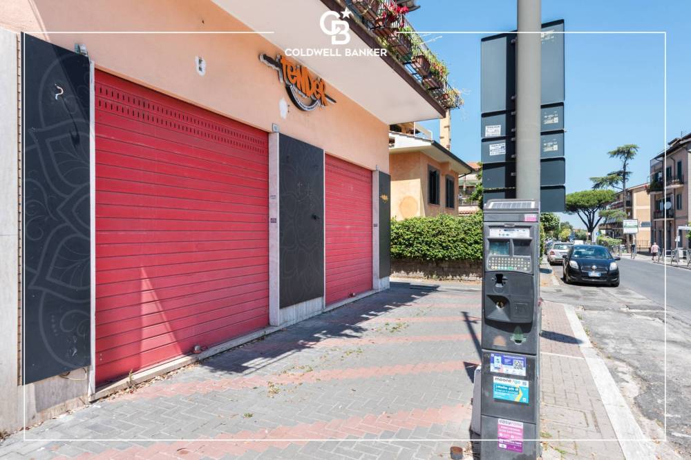 locale commerciale in affitto a Ciampino