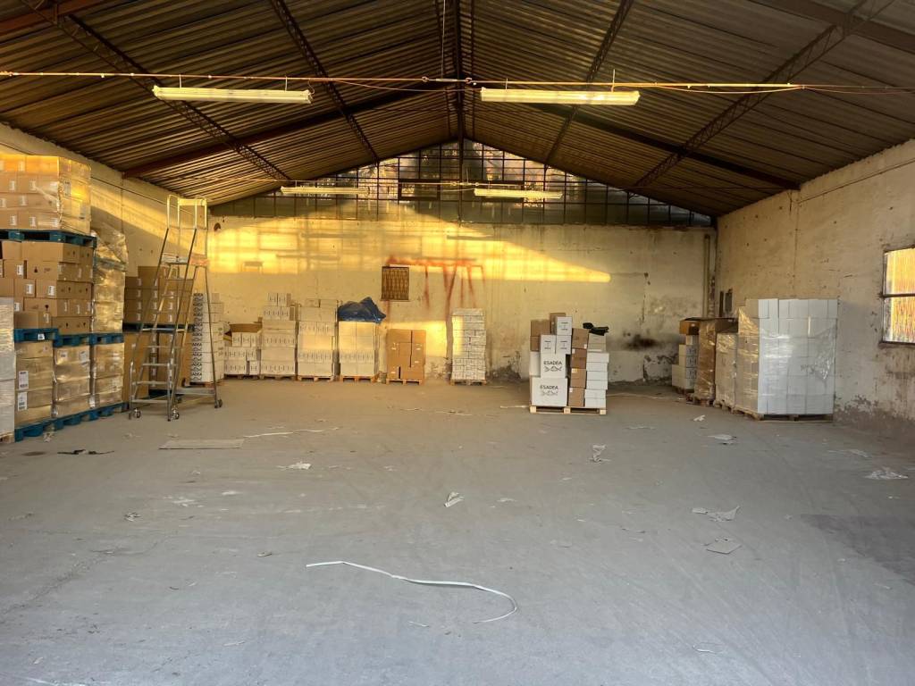 locale commerciale in affitto a Ciampino