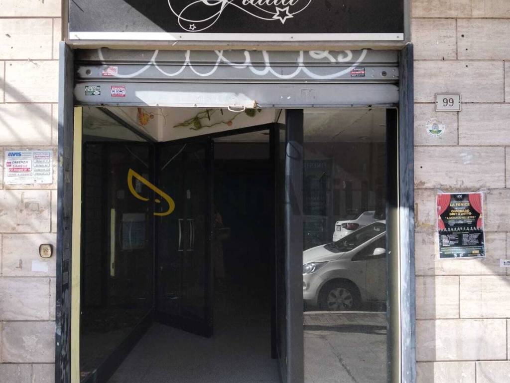 negozio in affitto a Ciampino