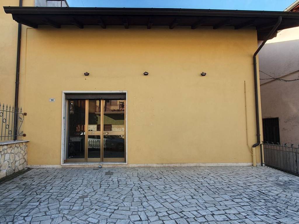 negozio in affitto a San Cesareo