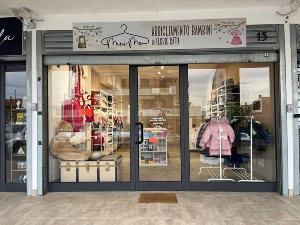 negozio in affitto a San Cesareo