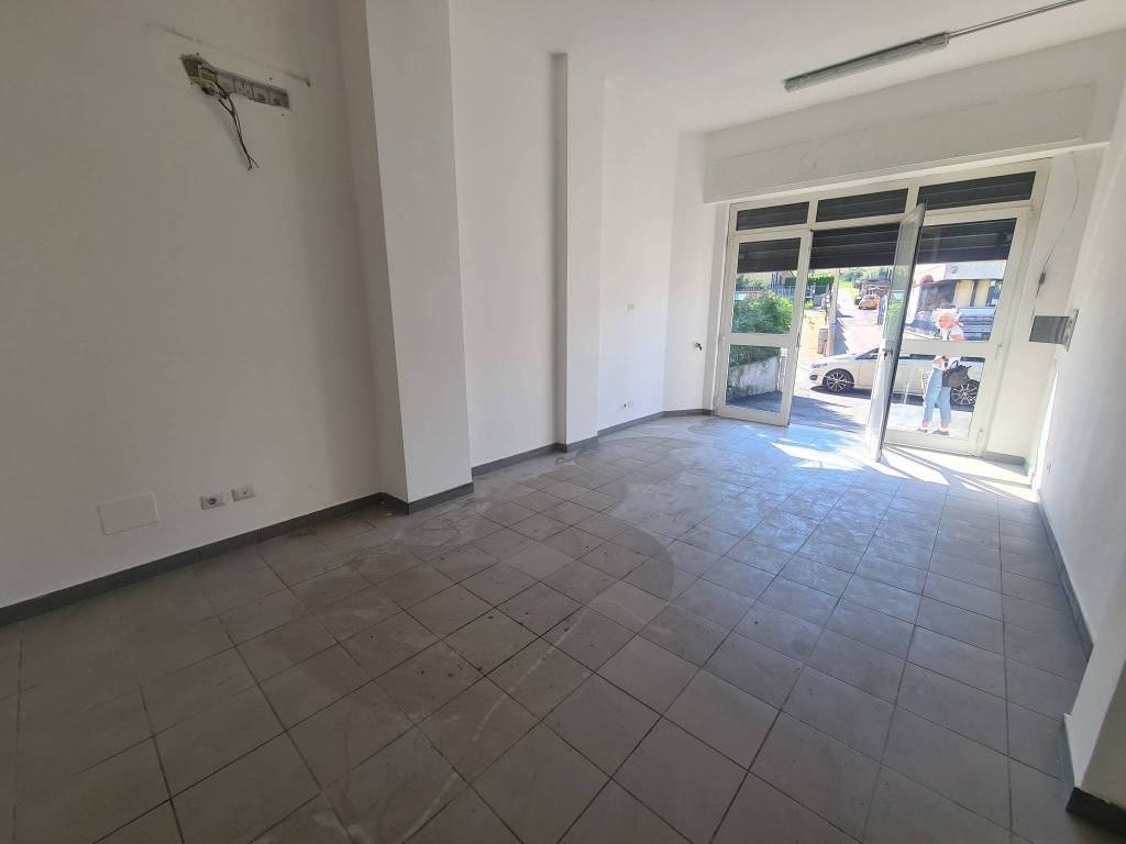negozio in affitto a San Cesareo