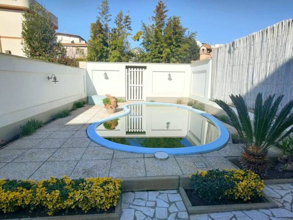 casa indipendente in affitto a Fiumicino in zona Fregene