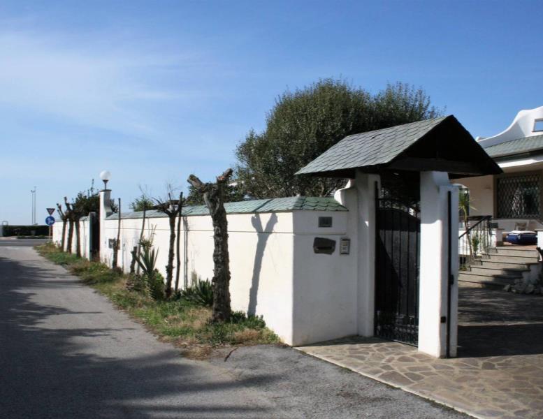 casa indipendente in affitto a Fiumicino in zona Fregene