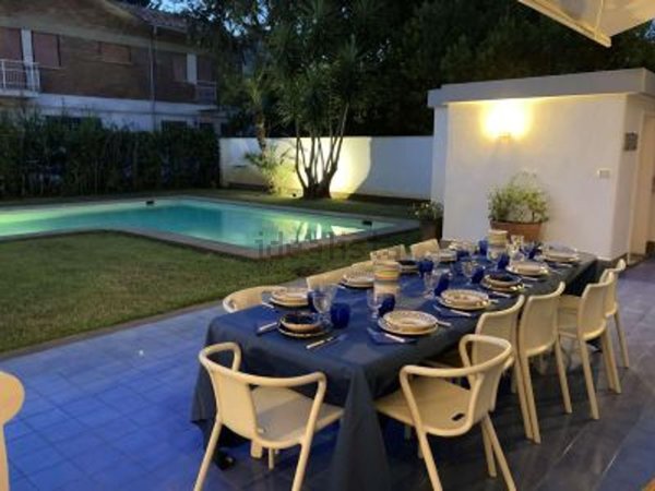 casa indipendente in affitto a Fiumicino in zona Fregene