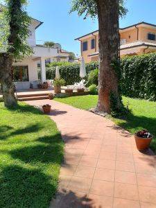 casa indipendente in affitto a Fiumicino in zona Fregene