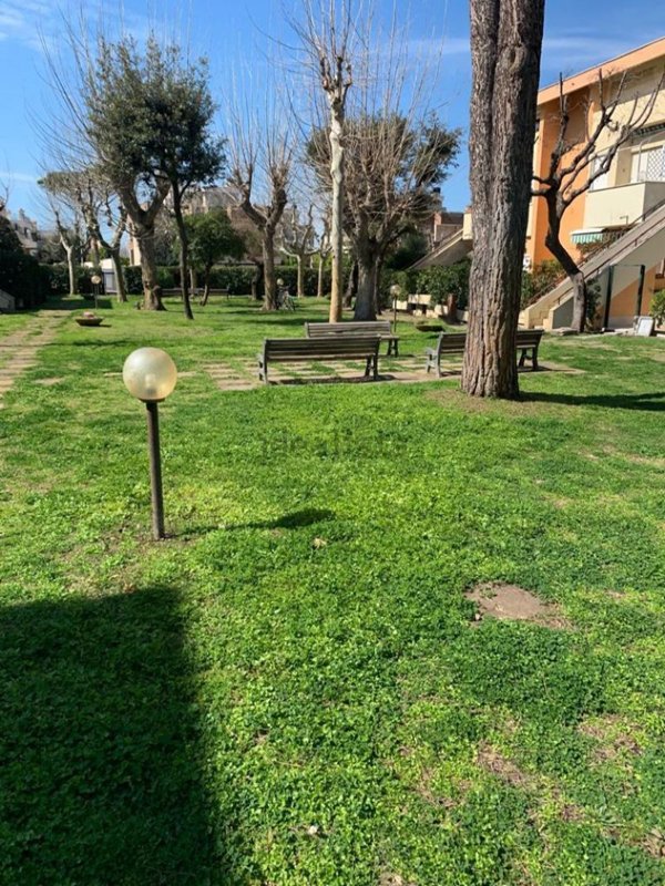 appartamento in affitto a Fiumicino in zona Fregene