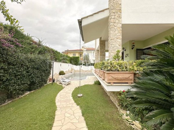 casa indipendente in affitto a Fiumicino in zona Fregene