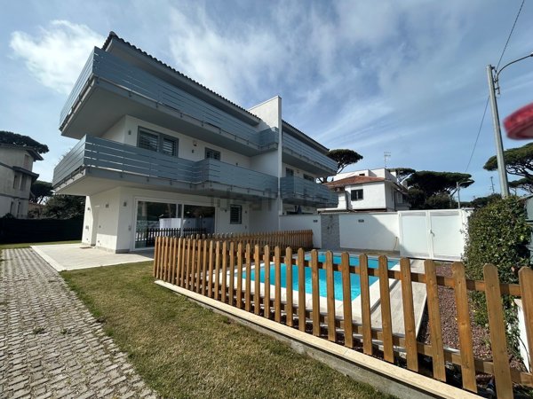 casa indipendente in affitto a Fiumicino in zona Fregene