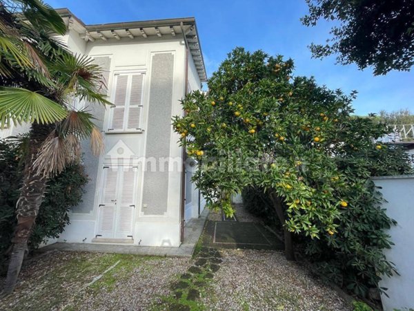 casa indipendente in affitto a Fiumicino in zona Fregene