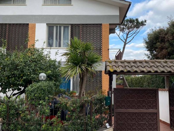 appartamento in affitto a Fiumicino in zona Fregene