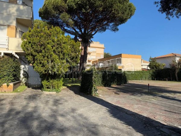 appartamento in affitto a Fiumicino in zona Fregene