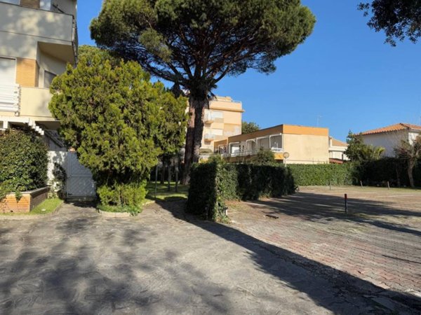 appartamento in affitto a Fiumicino in zona Fregene