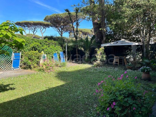 casa indipendente in affitto a Fiumicino in zona Fregene