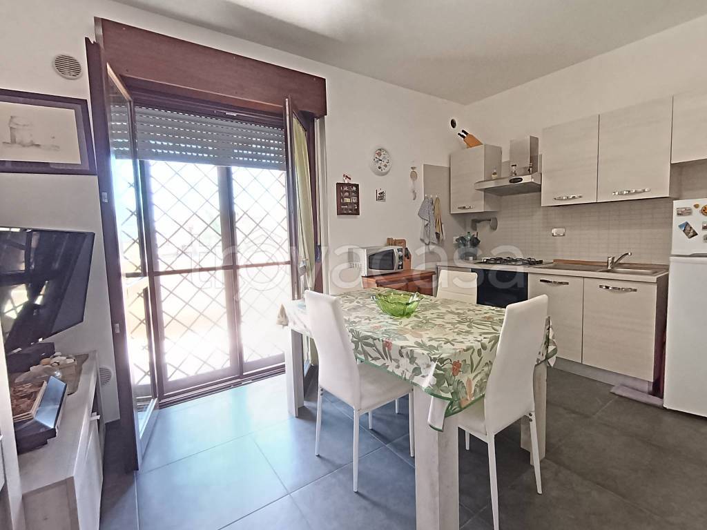 appartamento in affitto a Fiumicino in zona Focene
