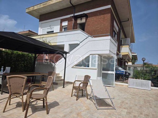 casa indipendente in affitto a Fiumicino in zona Fregene