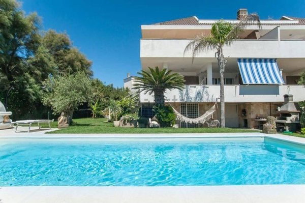 casa indipendente in affitto a Fiumicino in zona Fregene