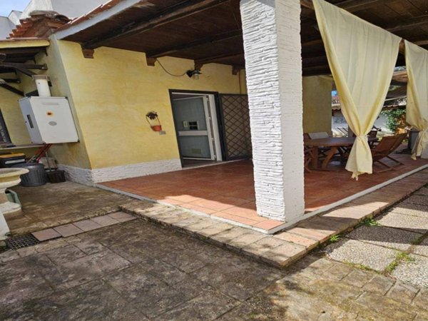 casa indipendente in affitto a Fiumicino in zona Fregene