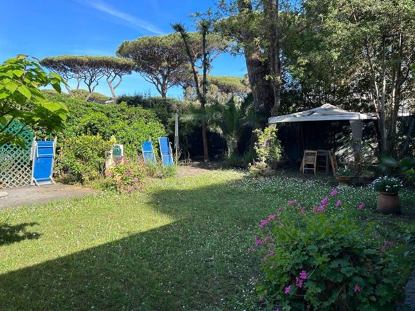 casa indipendente in affitto a Fiumicino in zona Fregene