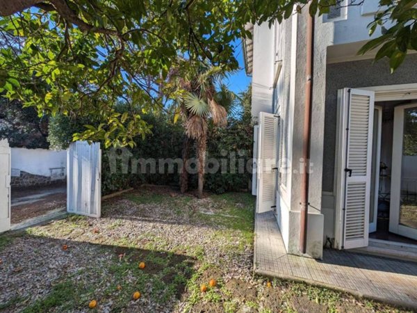 casa indipendente in affitto a Fiumicino in zona Fregene