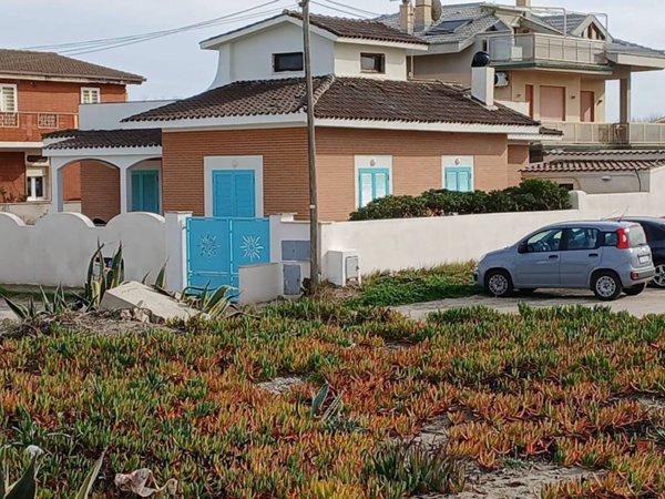 casa indipendente in affitto a Fiumicino in zona Focene