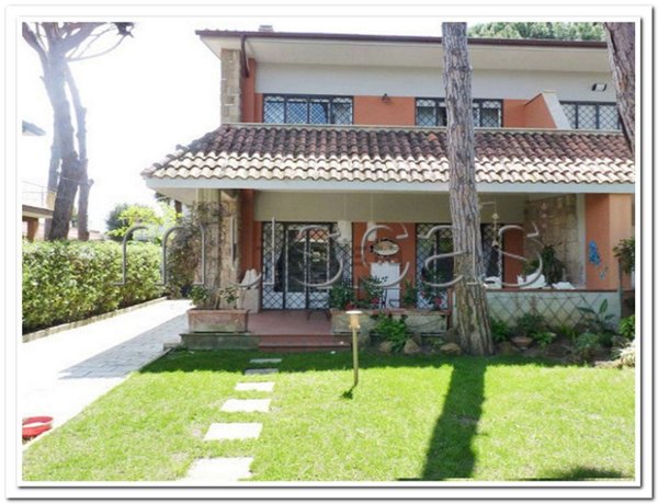 casa indipendente in affitto a Fiumicino