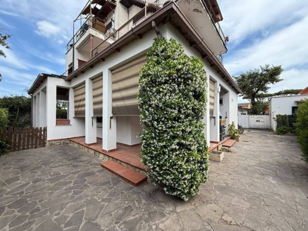 casa indipendente in affitto a Fiumicino in zona Fregene