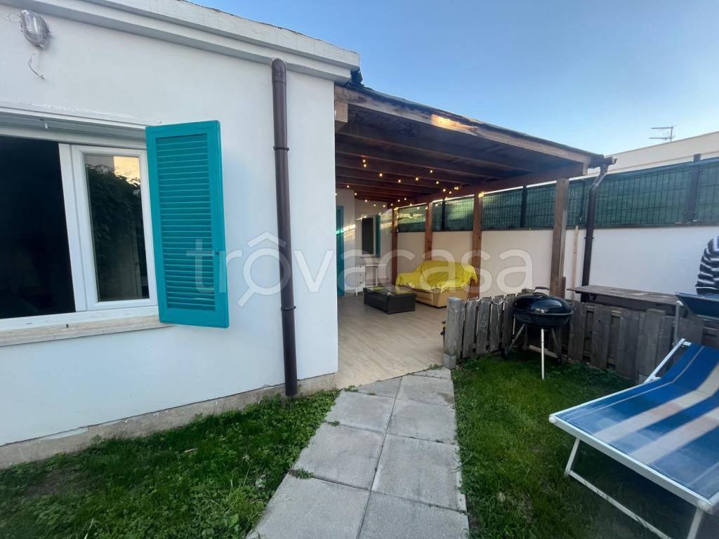 appartamento in affitto a Fiumicino in zona Fregene