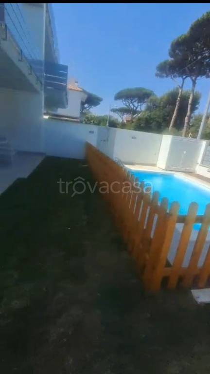 casa indipendente in affitto a Fiumicino in zona Fregene