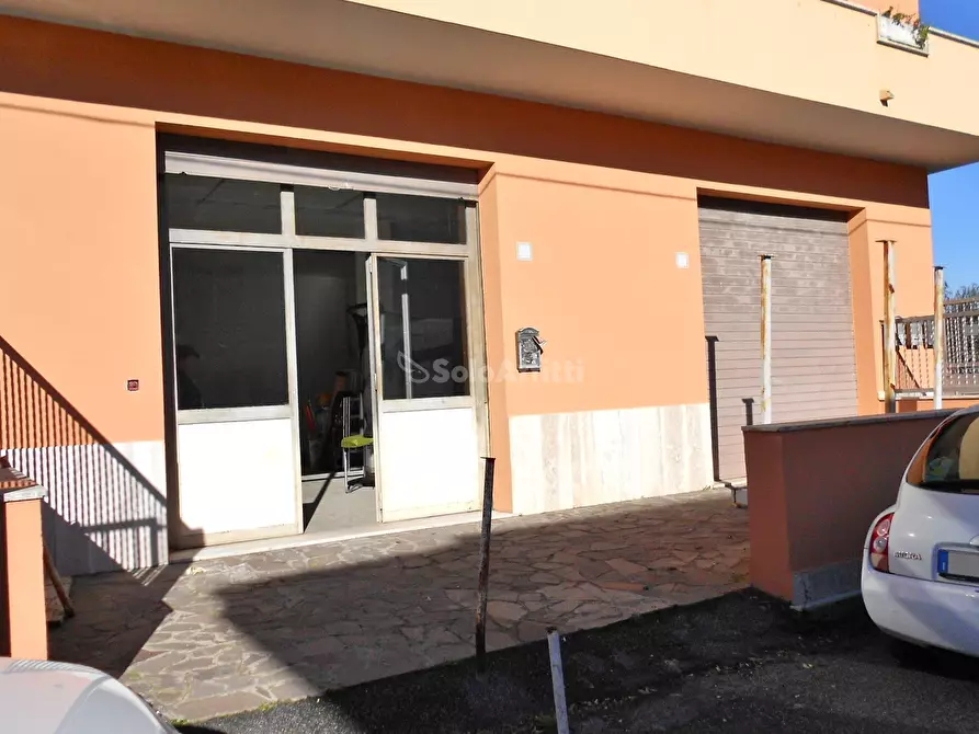 locale commerciale in affitto a Fiumicino in zona Aeroporto 