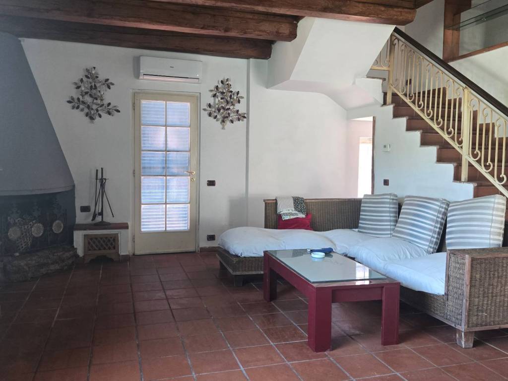 casa indipendente in affitto a Fiumicino in zona Fregene