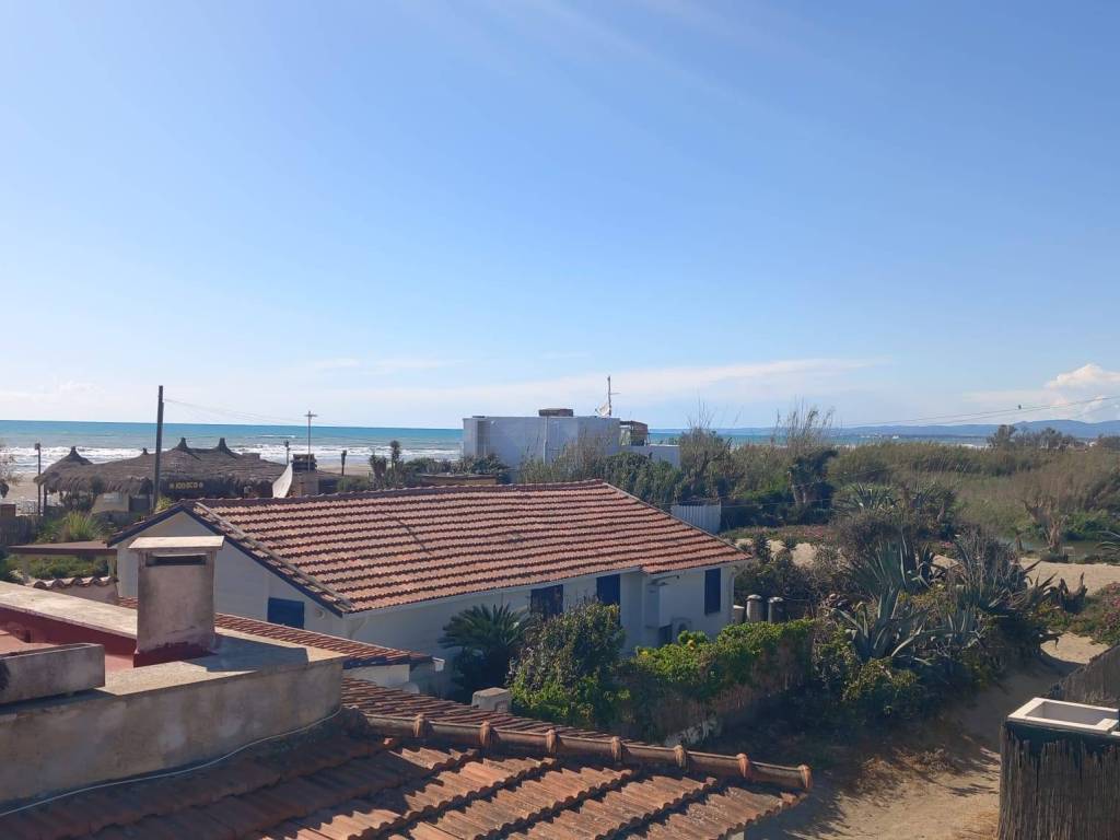 casa indipendente in affitto a Fiumicino in zona Fregene