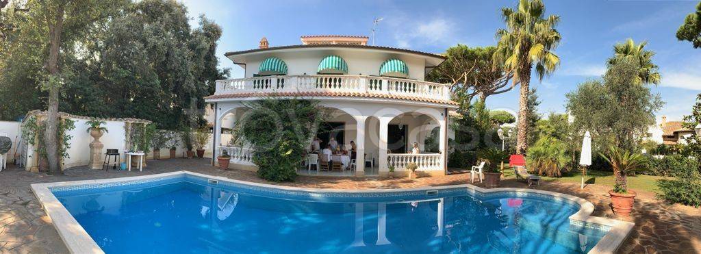 casa indipendente in affitto a Fiumicino in zona Fregene
