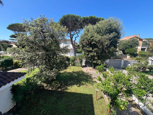 casa indipendente in affitto a Fiumicino in zona Fregene