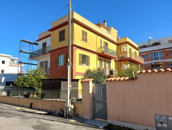 appartamento in affitto a Fiumicino in zona Isola Sacra