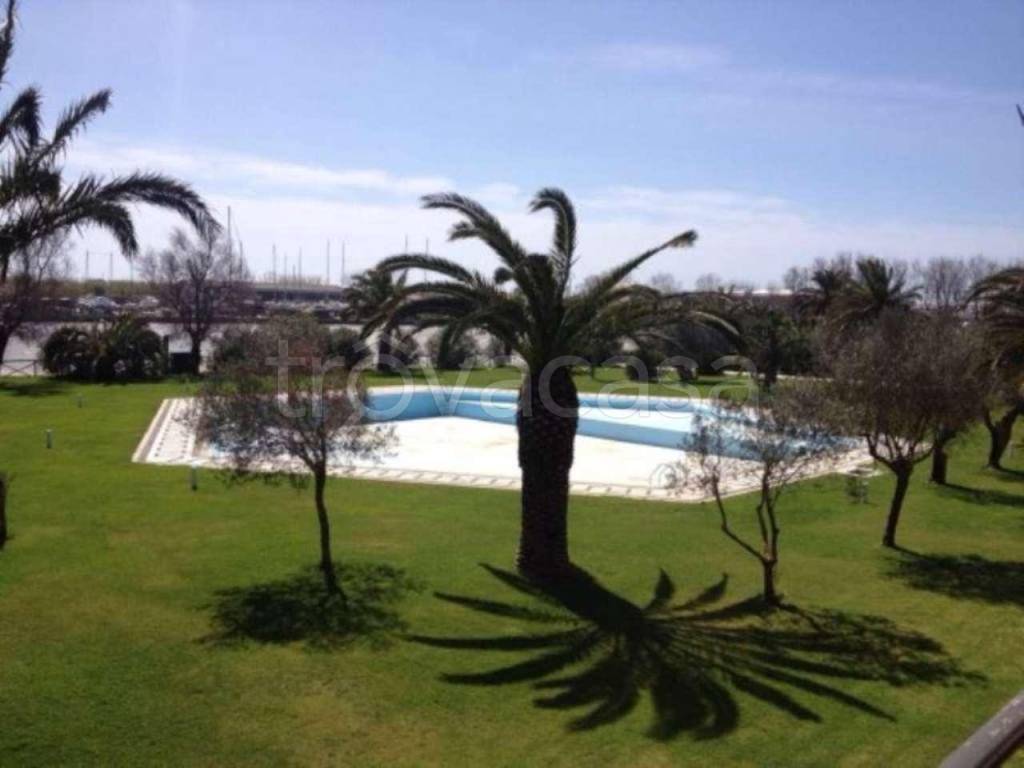 appartamento in affitto a Fiumicino in zona Isola Sacra